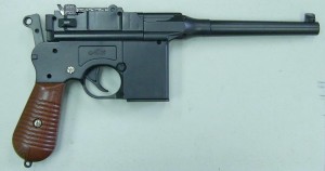 แสดง ปืนเมาเซอร์c96ที่ยังไม่ได้ชำแหระ